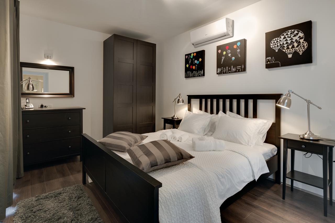 Luxury Apartments Jolara Мимице Екстериор снимка